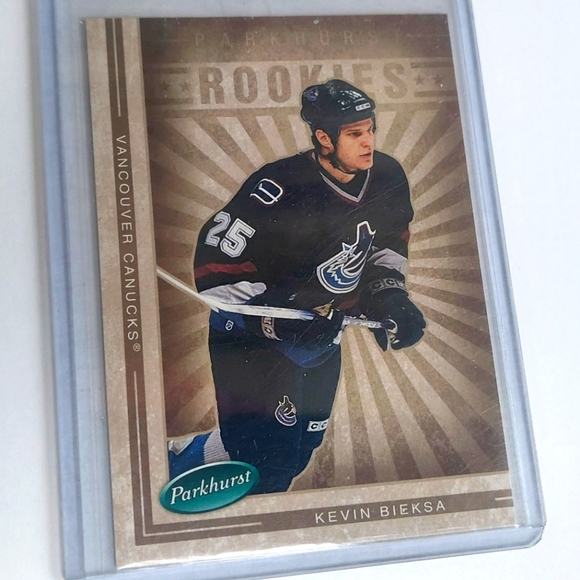 Kevin Bieksa Parkhurst Rookie Card 2005/06 Card #668 Vancouver Canucks - Picture 1 of 2